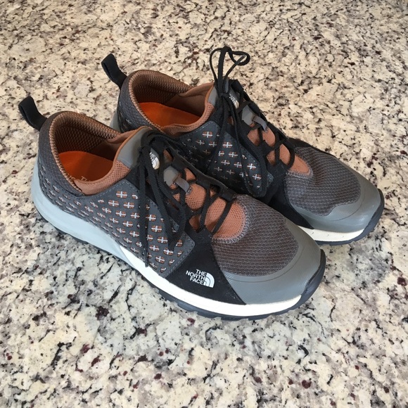 M The North Face Mountain Sneaker - Picture 4 of 8